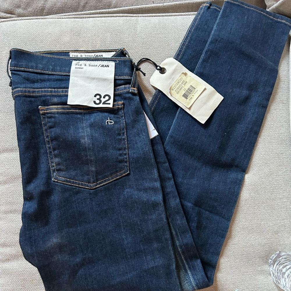 NWT Rag and Bone skinny Jeans dark wash